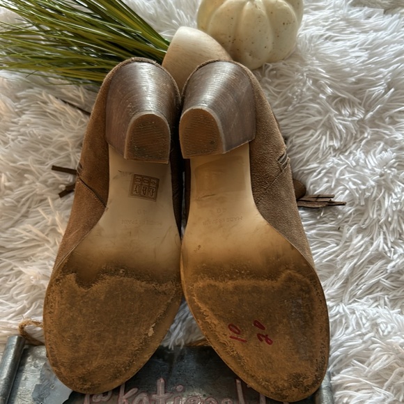 Anthropologie Howsty Marci Fringe ankle boots sz 40 brown tan/suede tassel - Picture 7 of 10